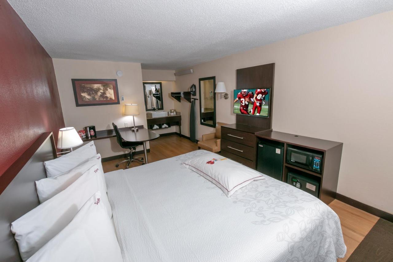 Red Roof Inn Plus+ Columbus-Ohio State University Osu Екстер'єр фото