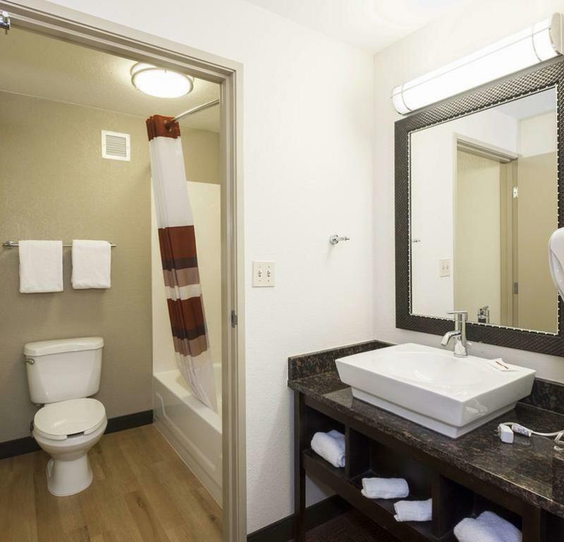 Red Roof Inn Plus+ Columbus-Ohio State University Osu Екстер'єр фото